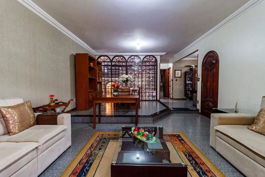 Descubra o lar perfeito com uma estrutura que combina conforto, elegância e prat...