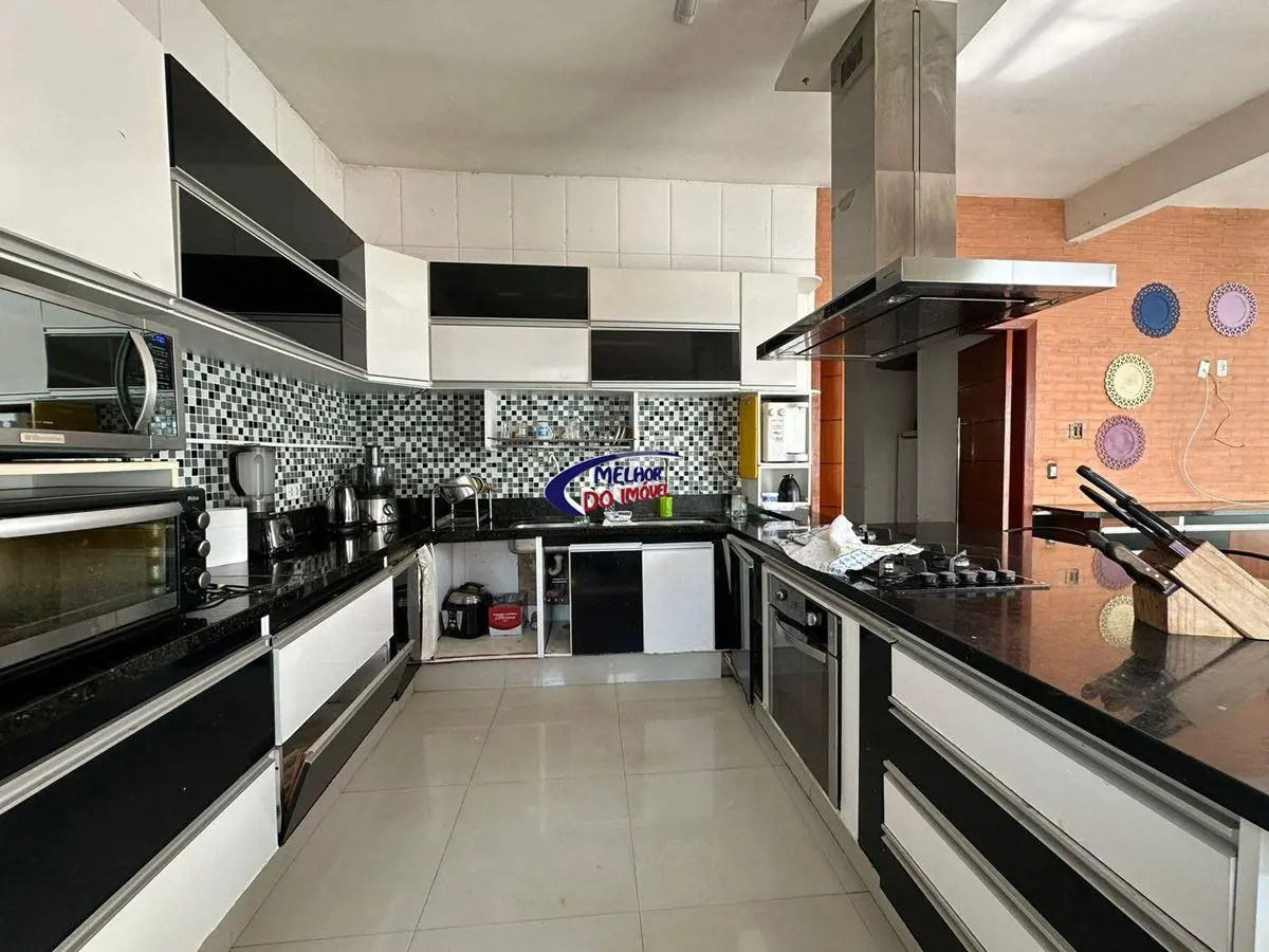 Vendo Excelente Casa com 2 pavimentos em Vicente Pires.- Não aceita financiament...