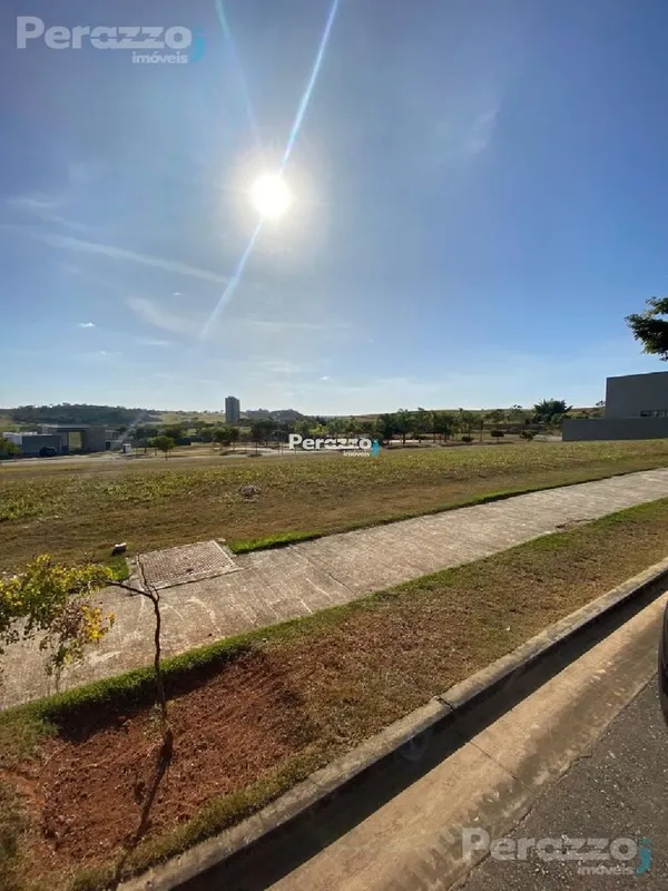 Terreno com Levantamento Planialtimétrico no Alphaville Residencial I por R$ 275...