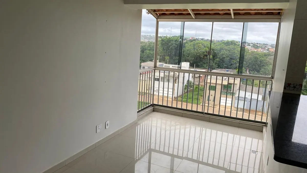 Vendo Excelente apartamento em Planaltina-DFDescrição:Cozinha Americana com armá...