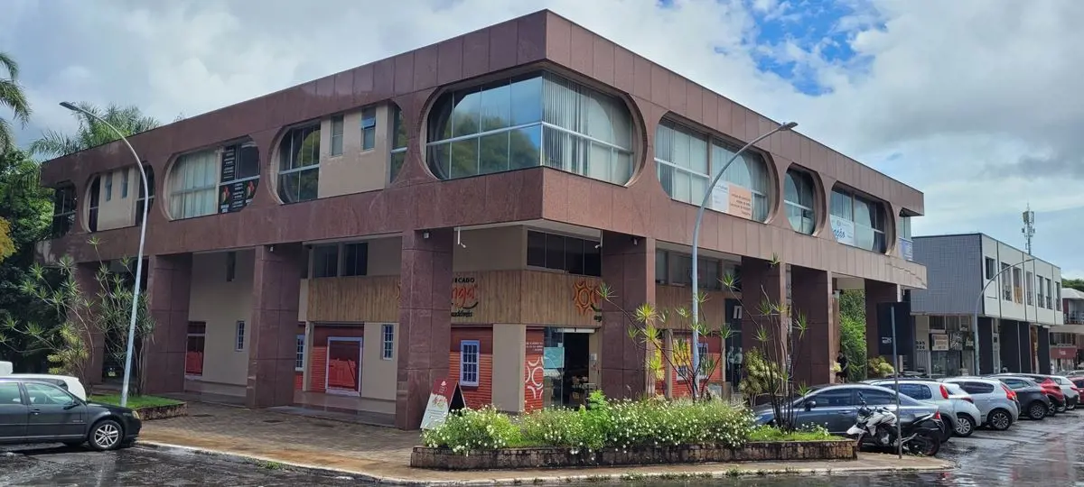 Sala moderna de 40m² localizada na CLN 315 Bloco E, ASA NORTE, Brasília, DF — op...