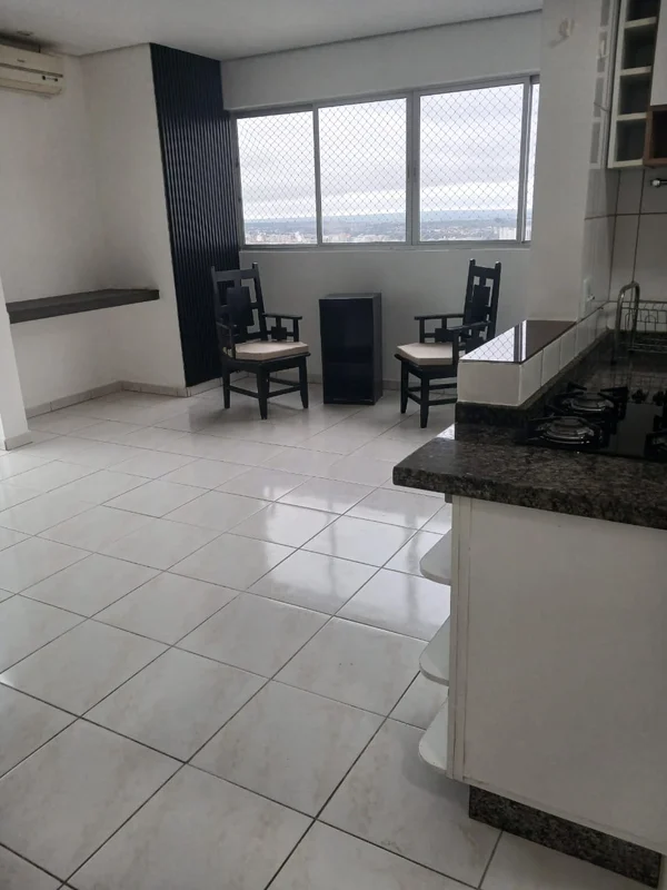 ALUGO APARTAMENTO DE 2 QUARTOS FRENTE PARA O PARQUE; NASCENTE, ÚLTIMO ANDAR VIST...
