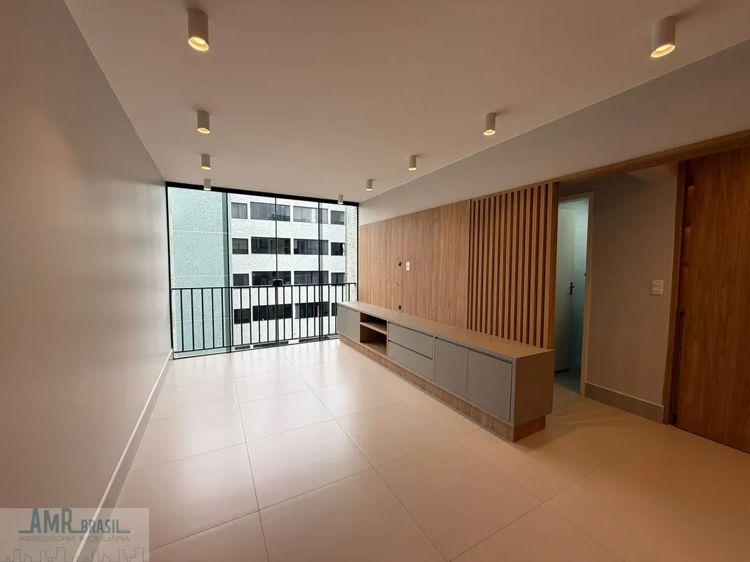 Excelente apartamento reformadíssimo - 2 Quartos. - Vazado. - Banheiro amplo. - ...