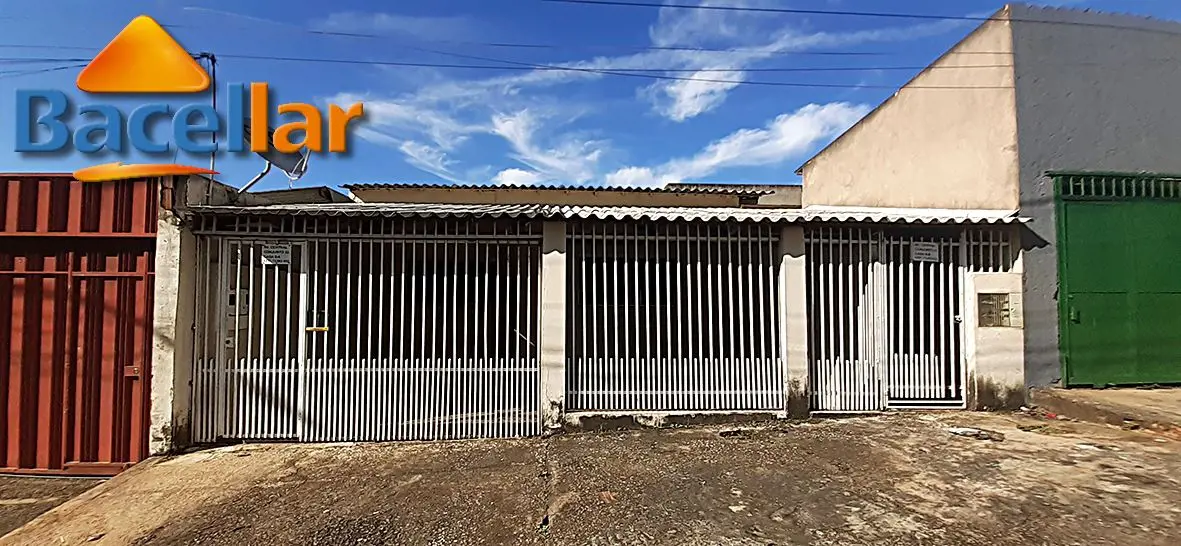 Imóvel em localização privilegiada, rua mais larga, lotes com possibilidade come...