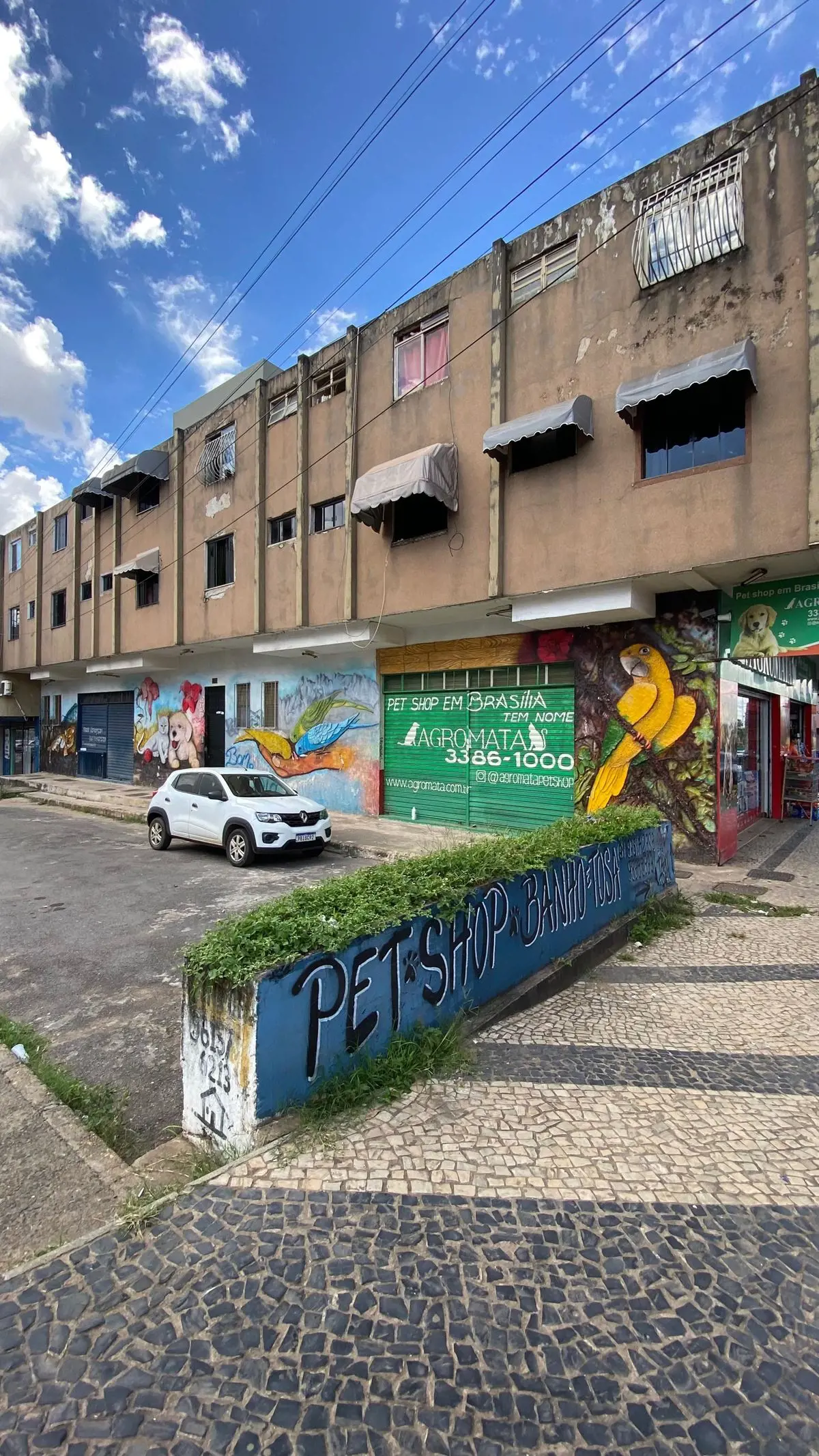Apartamento com 02 quartos , com localização privilegiada,ao lado de farmácias,b...