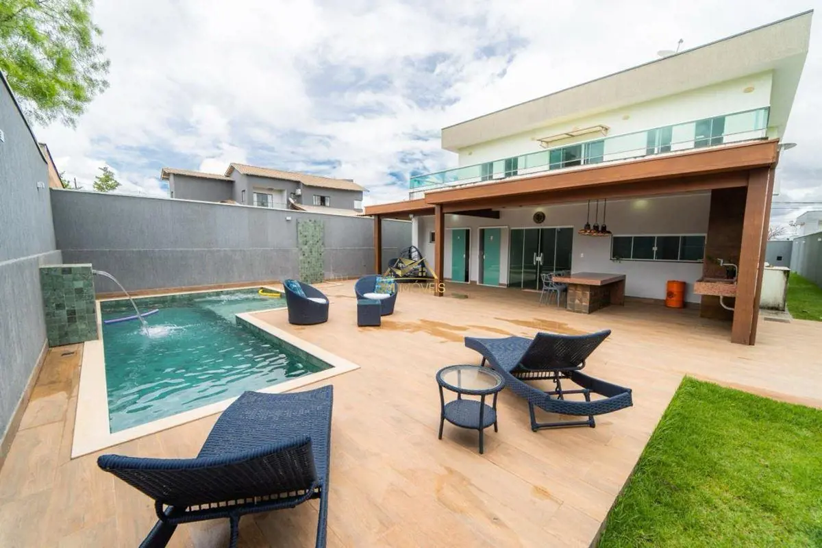 JM IMÓVEIS VENDE:Linda casa de altíssimo padrão localizada no condomínio Alto da...