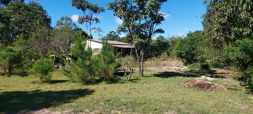 Ótima chácaras com 20.000m2, localizada na DF 001, Km 100, totalmente delimitada...