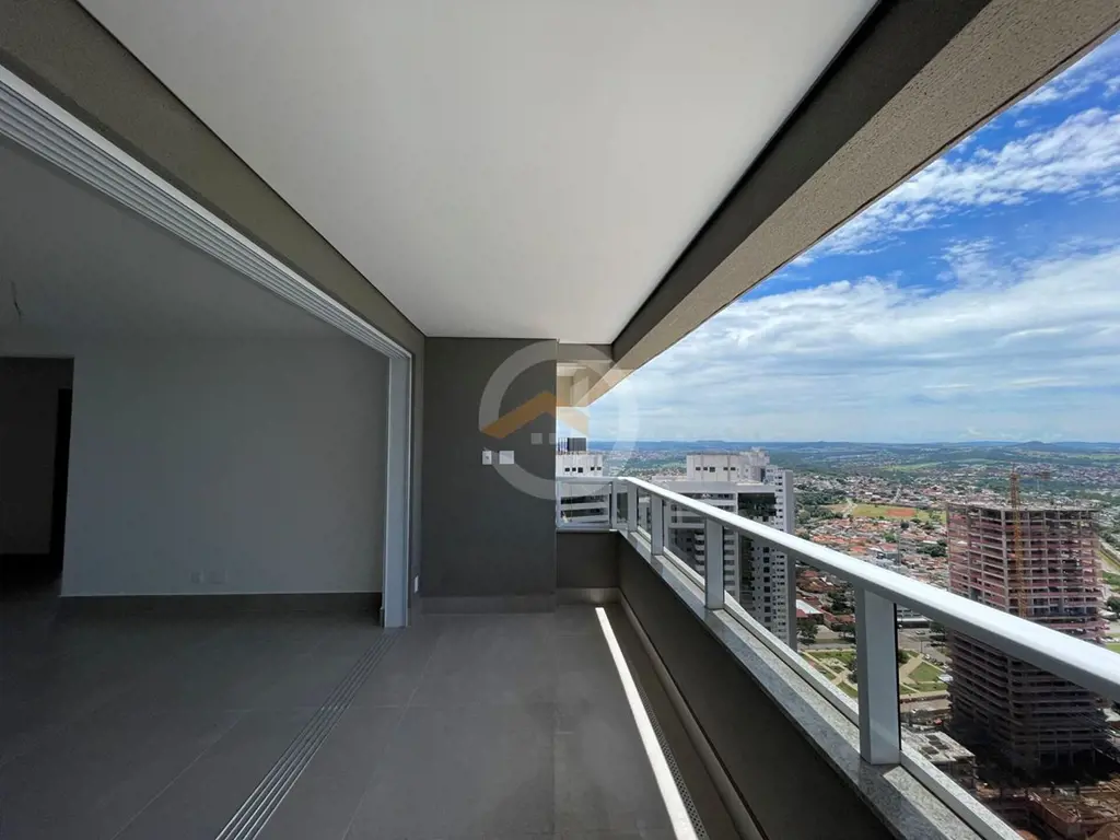 Apartamento 3 suítes e varanda gourmet com churrasqueira no Park Lozandes, a 5 m...
