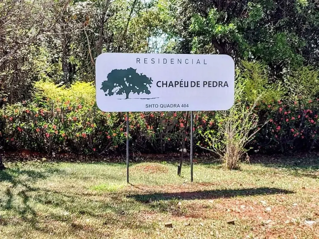 ELDORADO IMOBILIÁRIA VENDEExcelente lote no Residencial Chapéu de Pedra Setor Ha...