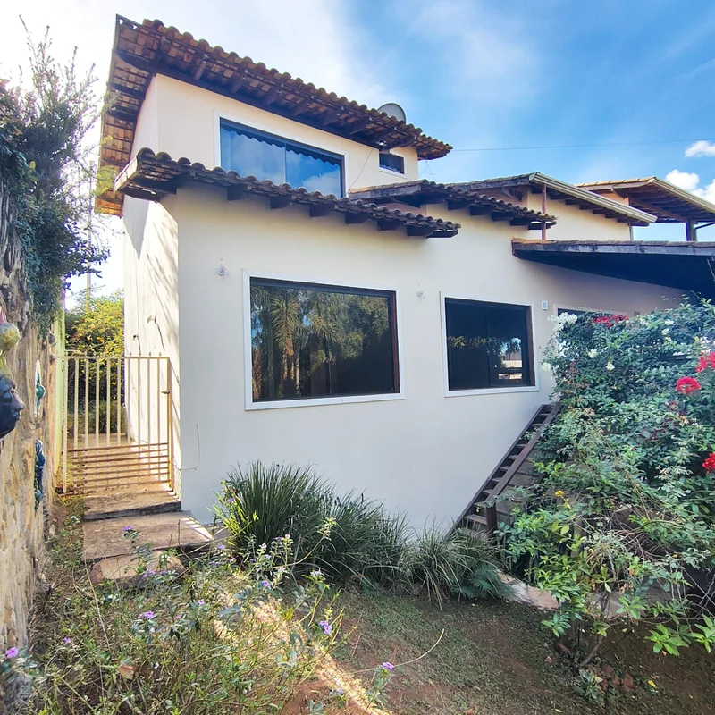 Casa no Condomínio Village Alvorada II - 5 Quartos, Sendo 3 SuítesSe você procur...