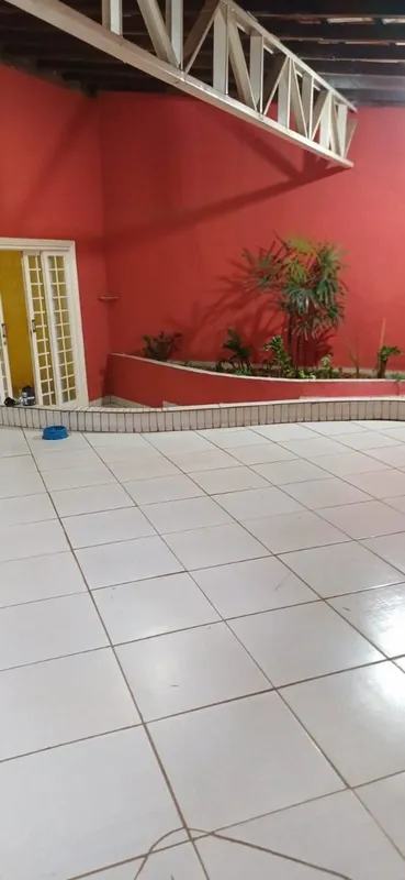 CASA VENDA TAGUATINGA SUL- SALA-SALA DE JANTAR- 4 QUARTOS - COZINHA COM ARMÁRIOS...