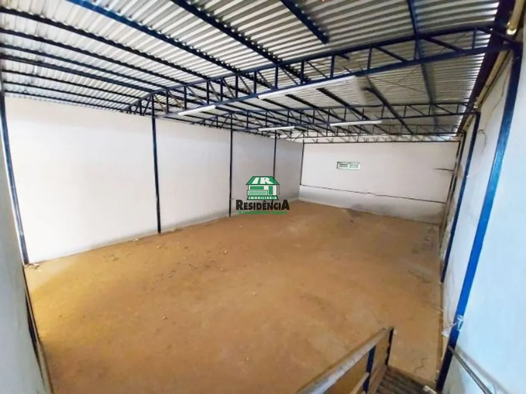 Galpão Parque São João,com 330 m² de construção, pé direito com 6 m², piso em co...