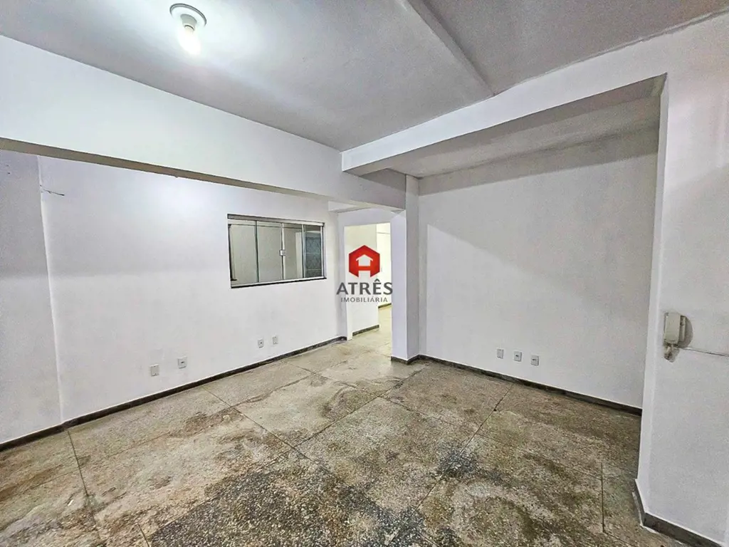 Localizada no Setor Jardim América com aproximadamente 57m² composta de 2 salas....