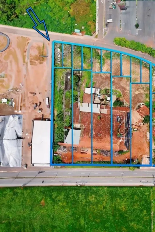 Excelente oportunidade de investimento neste lote comercial disponÃ­vel no bairr...