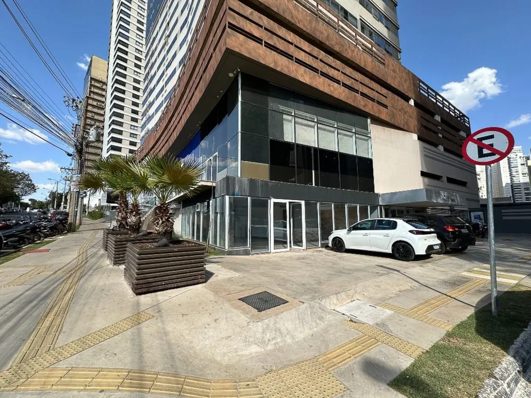 Excelente oportunidade de loja comercial disponÃ­vel para venda no edifÃ­cio Tre...