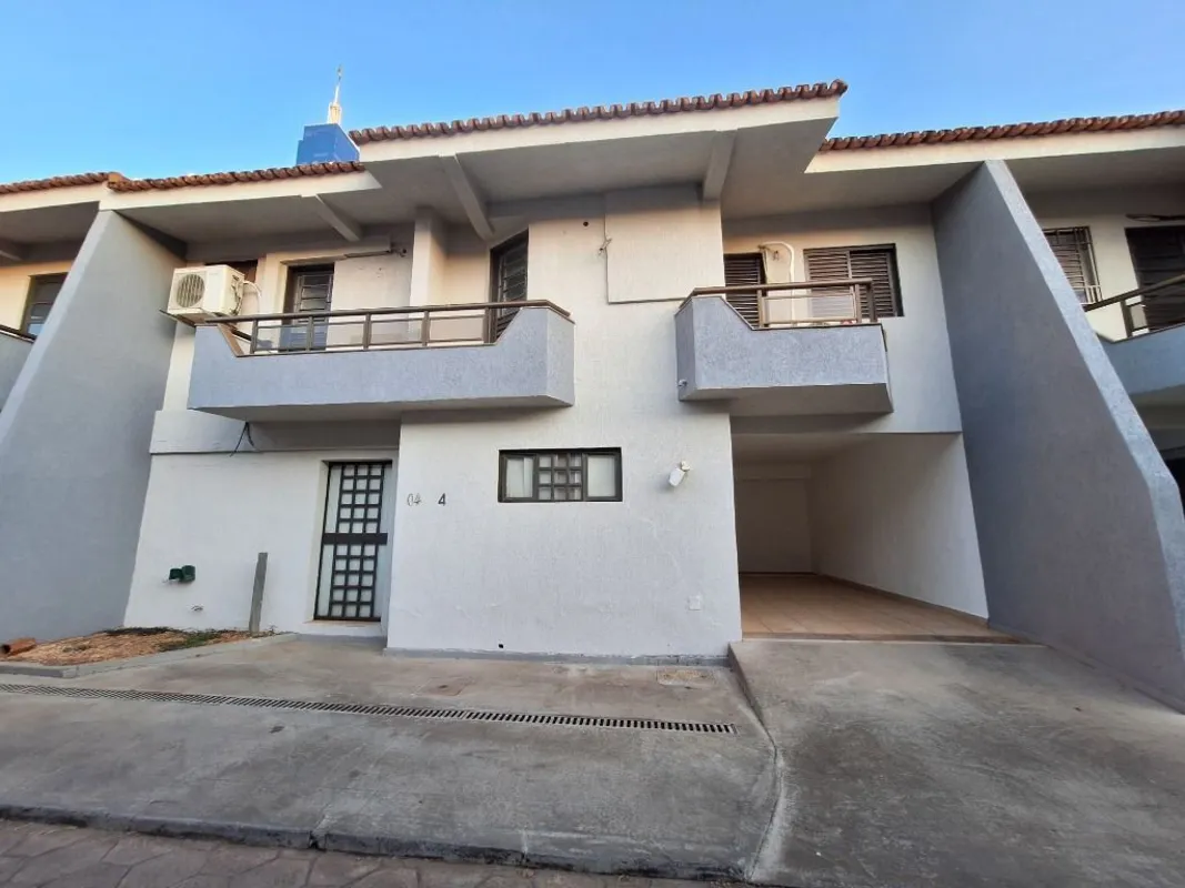 Sobrado de 186 mÂ² com 04 quartos Ã  venda no Setor Bueno prÃ³ximo do Setor Mari...
