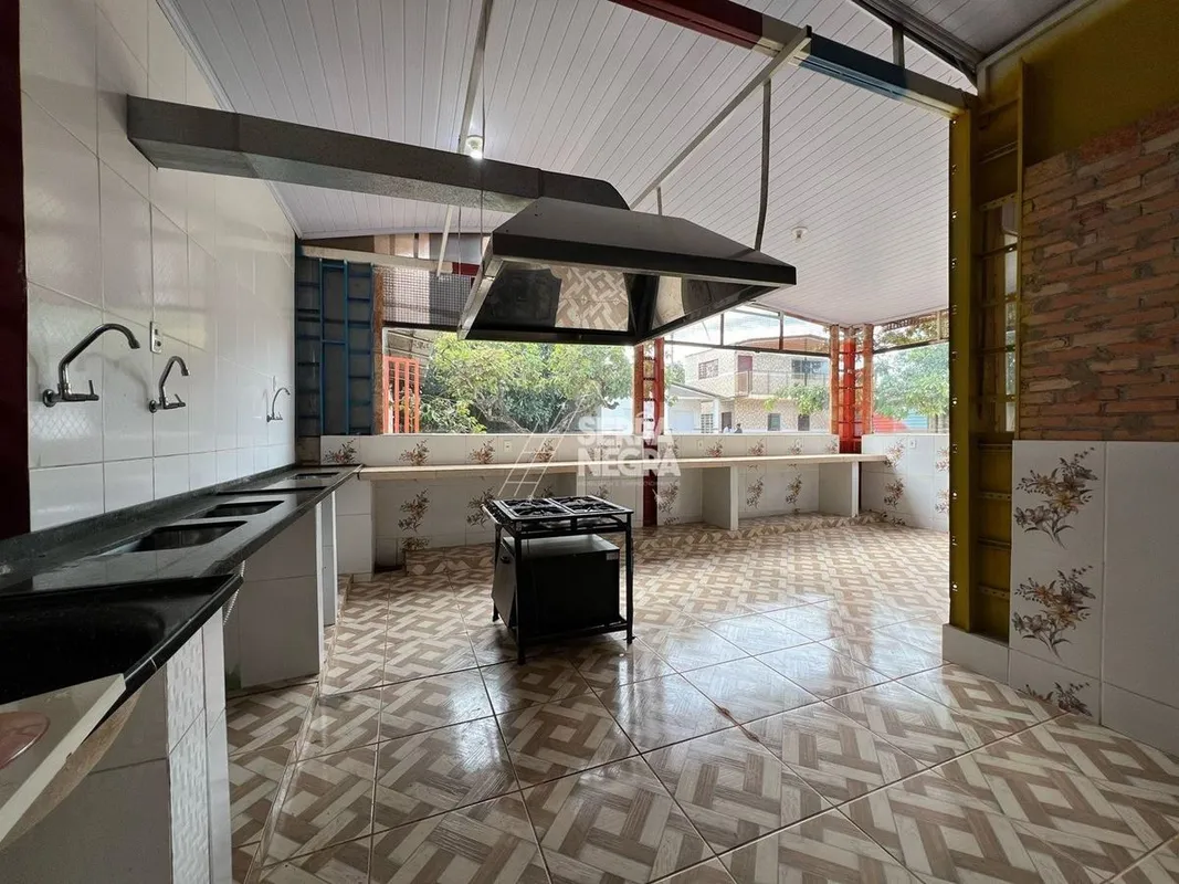 Excelente imóvel comercial em área rural, localizado no centro de Monte Alto em ...
