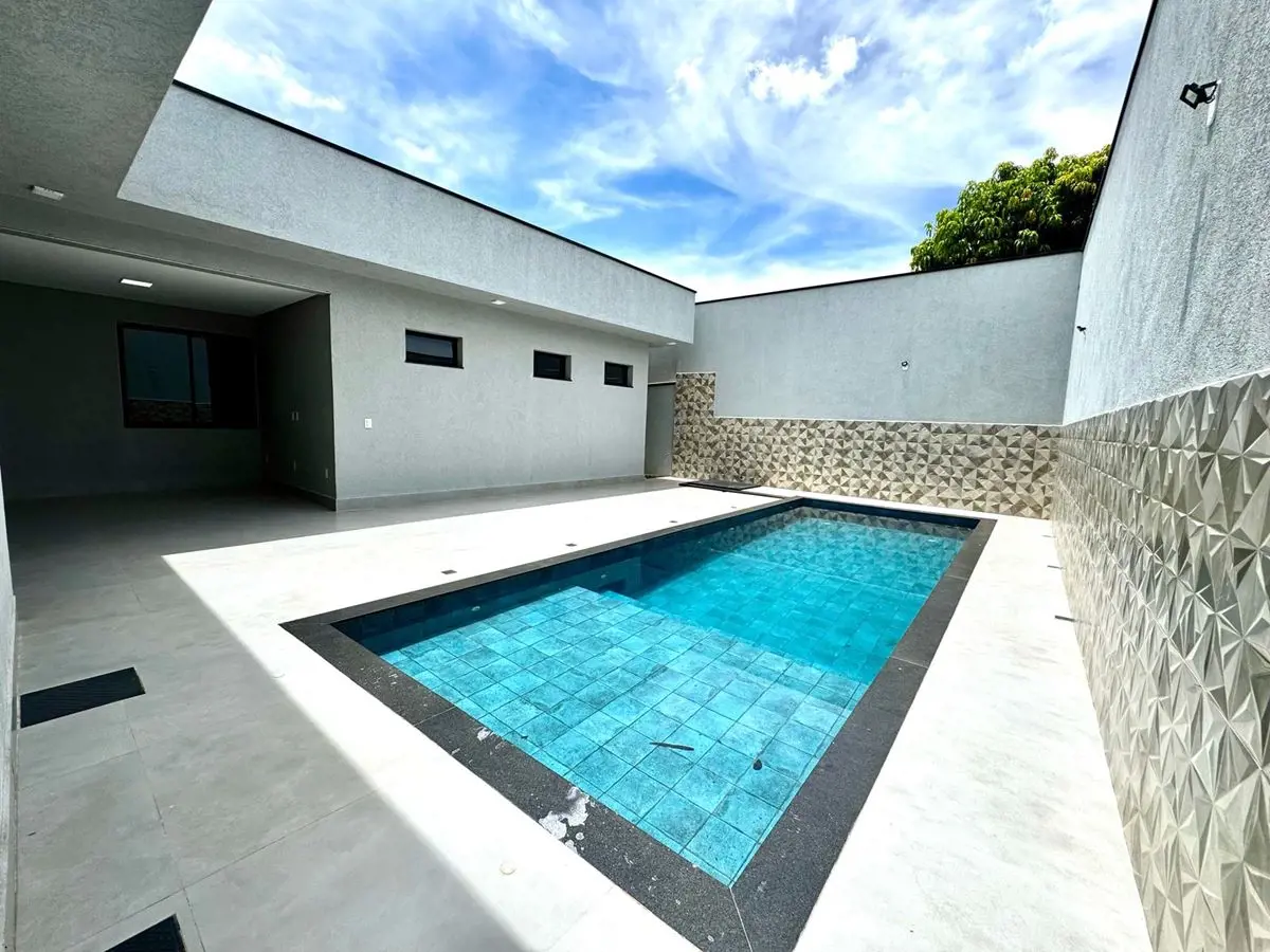 Julisce Alencar Assessoria Imobiliária vende !Está em busca de uma casa incrível...