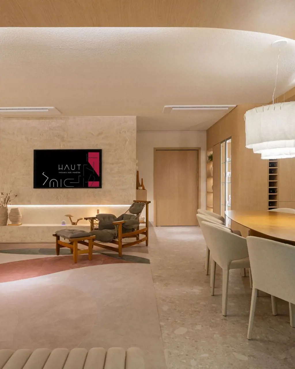 Conheça esse sofisticado apartamento de 157 m², um projeto elegante e bem distri...