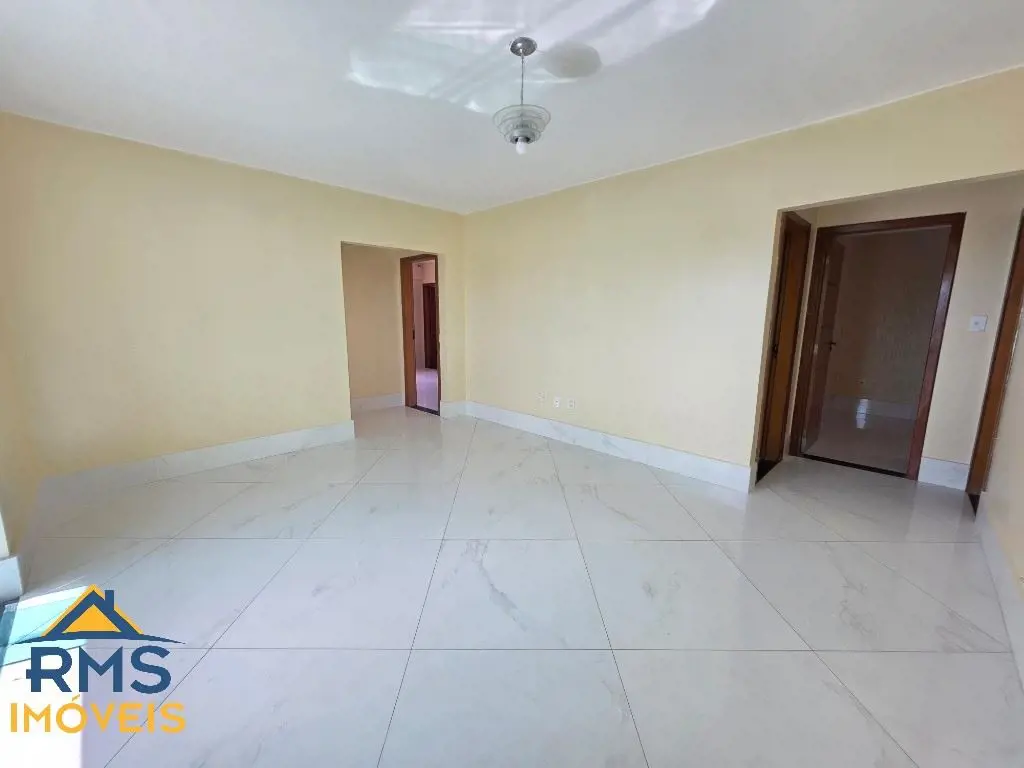 Excelente Apartamento QNG 21- 03 quartos;- 01 suíte;- Cozinha;- Armários na cozi...