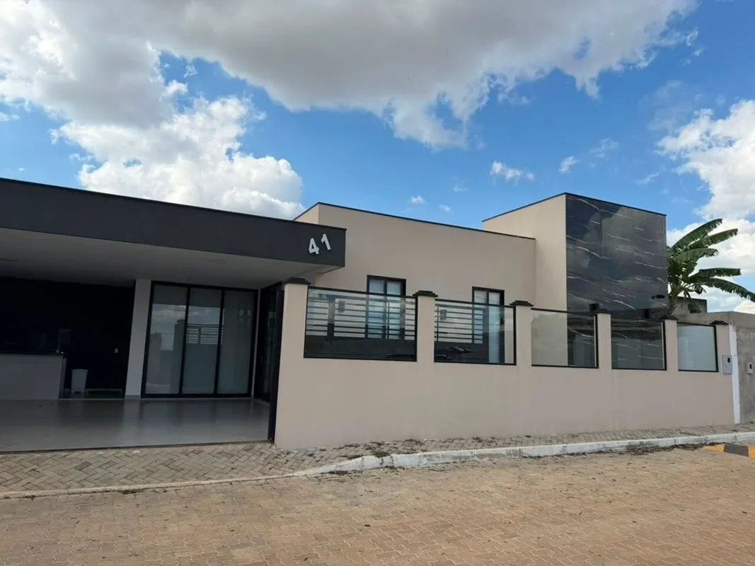 Casa à Venda | Condomínio Garden Park – Ponte AltaCasa moderna, nova e totalment...