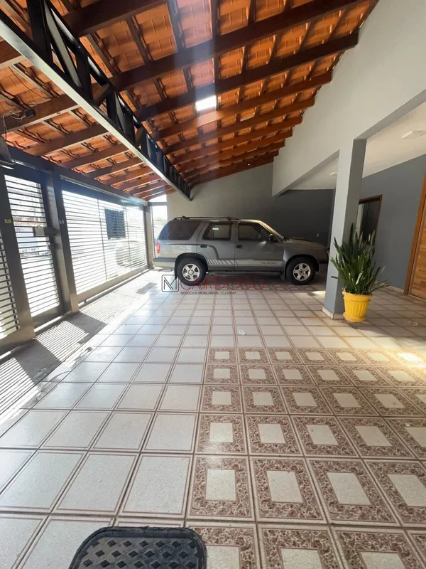 VENDE-SE – CASA NA QNJ 35 | TAGUATINGA NORTE DF336m² de área construída, 12 quar...