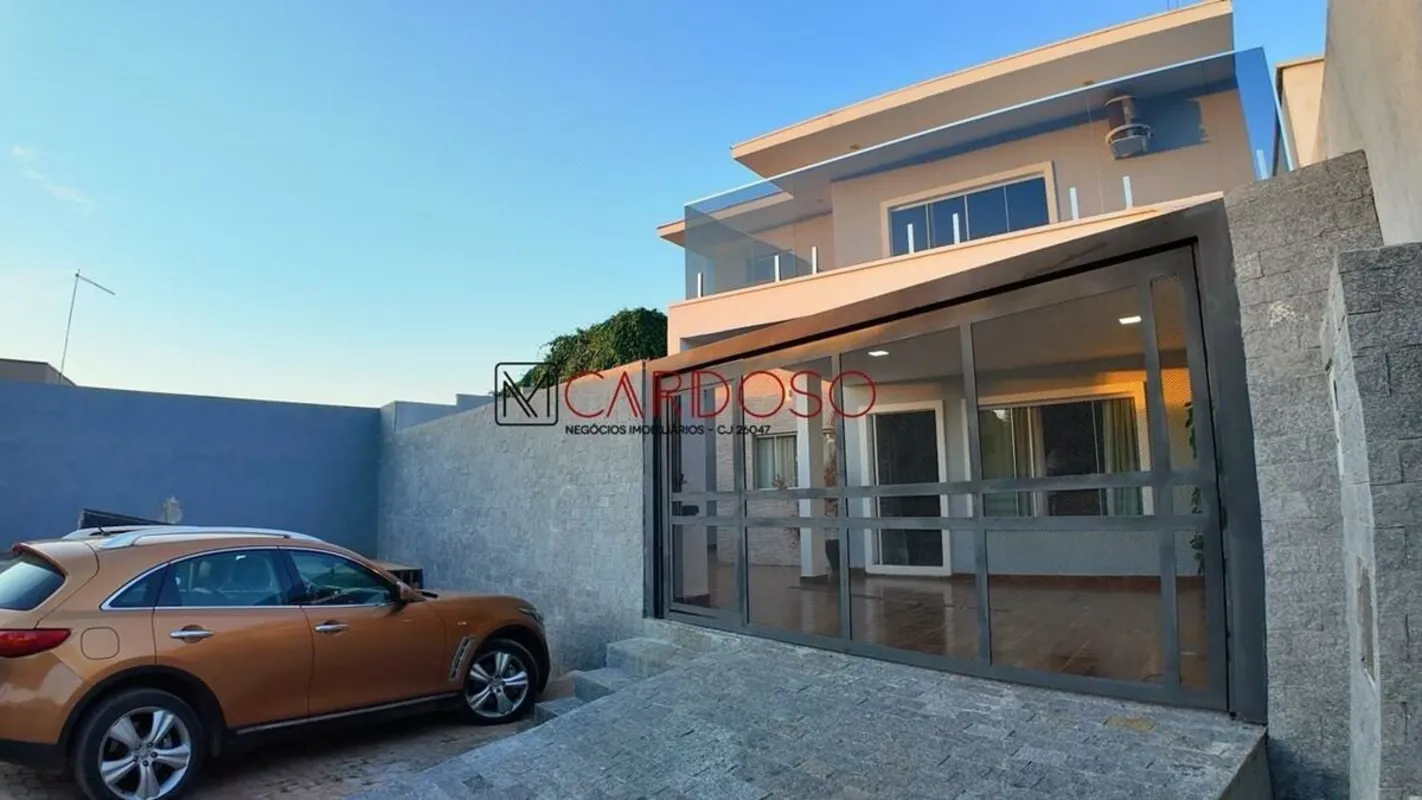Sobrado Moderno com Amplo Espaço e Área Verde – Arniqueiras | Vale ParkwayÓtima ...