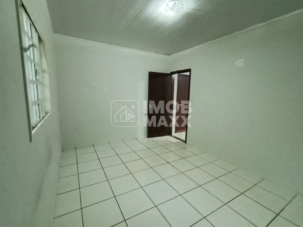 Oportunidade única! Venda de imóvel com duas casas no mesmo lote, com entradas i...