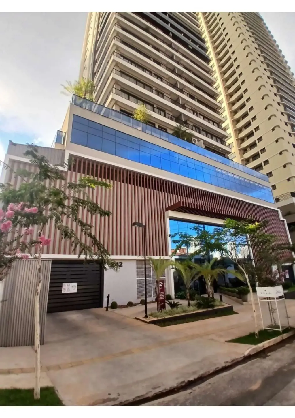 Excelente apartamento para locação no Vero Home Marista, que combina sofisticaçã...