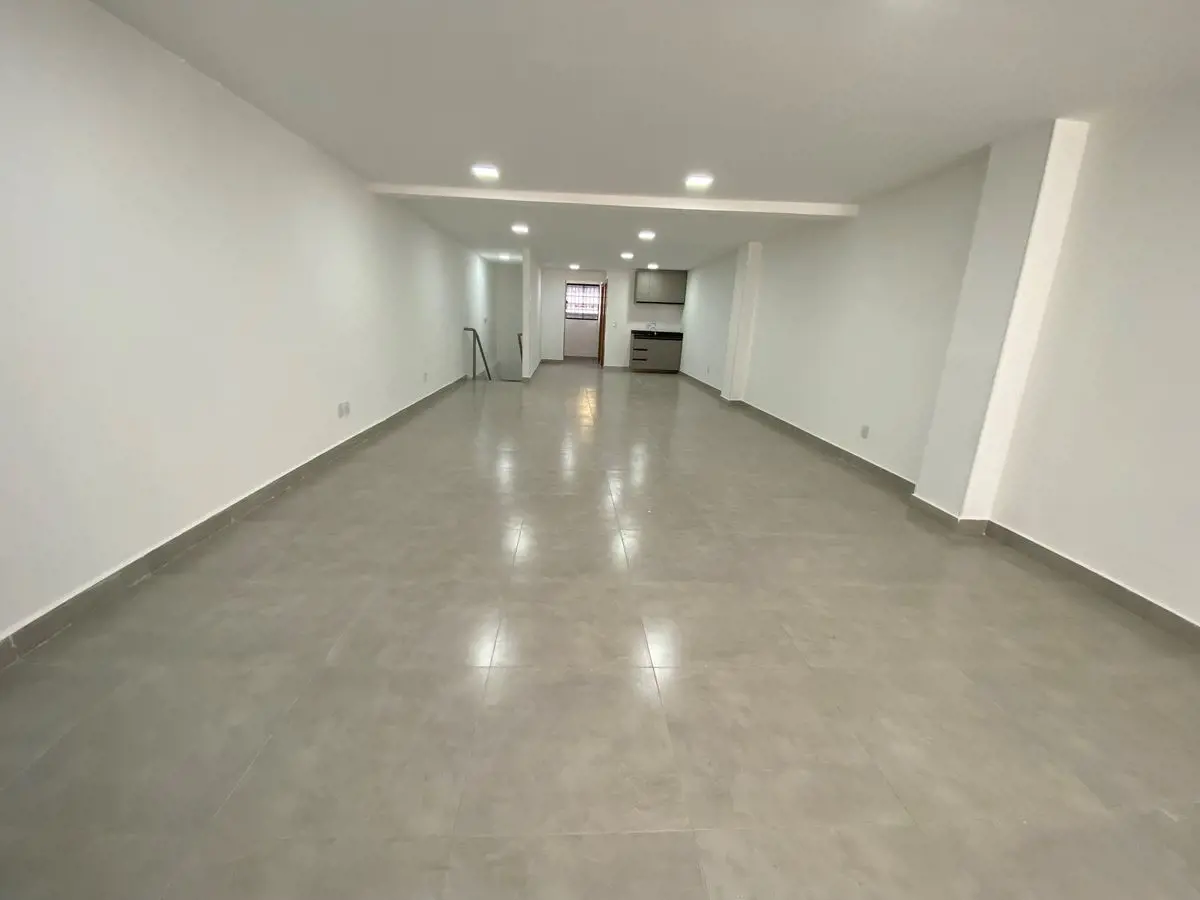 Localização super privilegiada no balão do Hospital de Samambaia, com muitos con...
