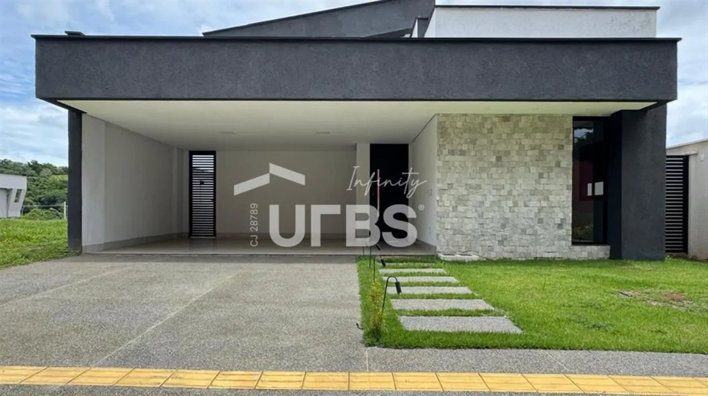 COD U-0014133 - Excelente casa térrea no Jardins Nápoles! São 185 m² de construç...