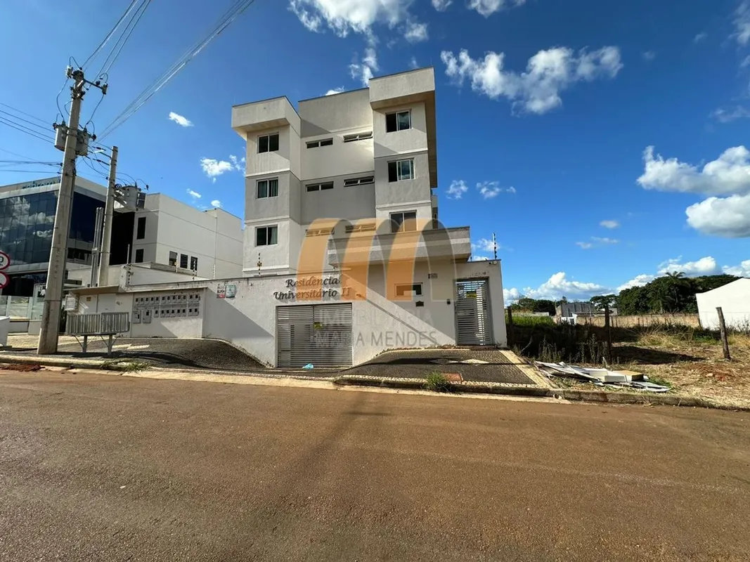 01 quarto, sala, cozinha, banheiro social, área de serviço e 01 vaga de garagem....