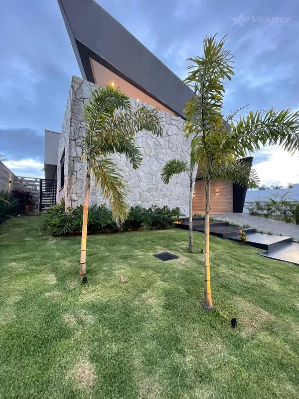  Casa térrea a venda com 560m2 de terreno e 278 m2 de área construída ,mais 100 ...