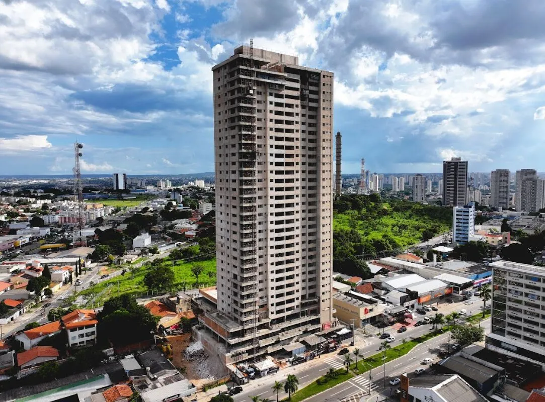 Apartamentos à venda com 3 suítes plenas e elevador Privativo no Setor Pedro Lud...