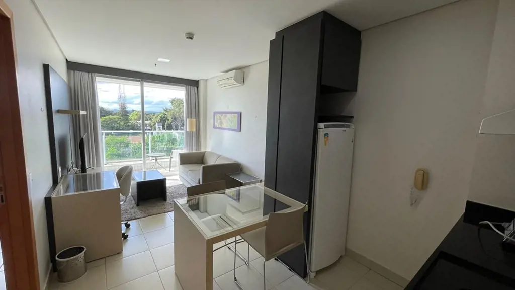 Invest flat imobiliária aluga apartamento mobiliado no condomínio Lake View, 1° ...