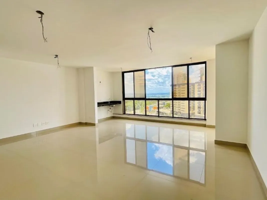 PRAÇA TIÊ MIRANTE NASCENTE, ANDAR ALTO Localizado em praça ( quadra 101 )4 quart...