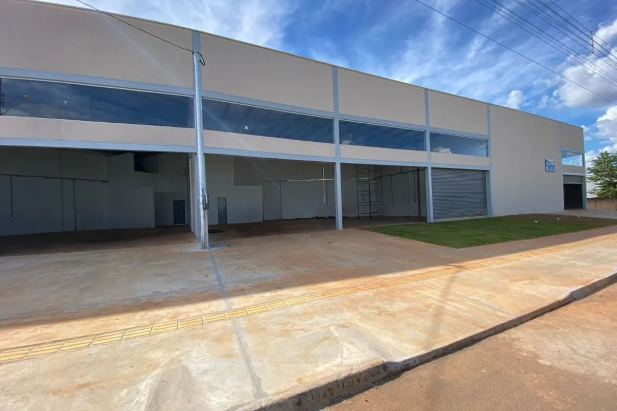 Excelente oportunidade de locaÃ§Ã£o de loja no bairro Residencial KÃ¡tia, em Goi...