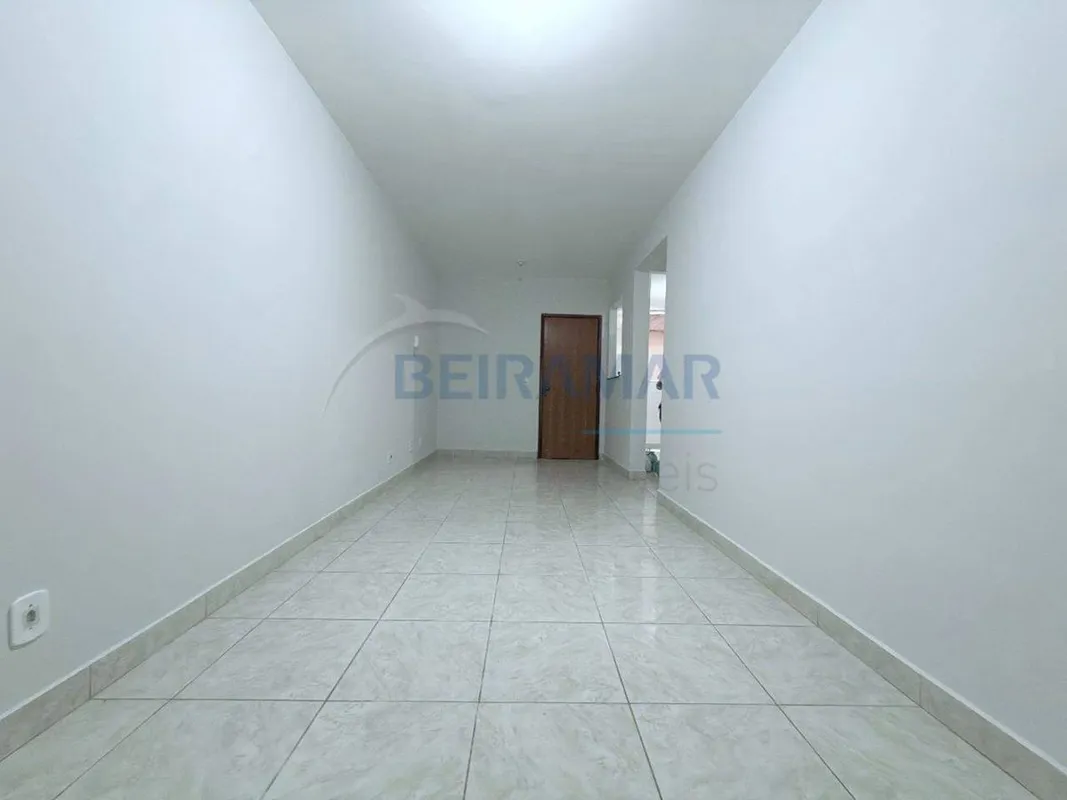 Características do imóvel:- Sala ampla e bem iluminada, ideal para momentos de c...