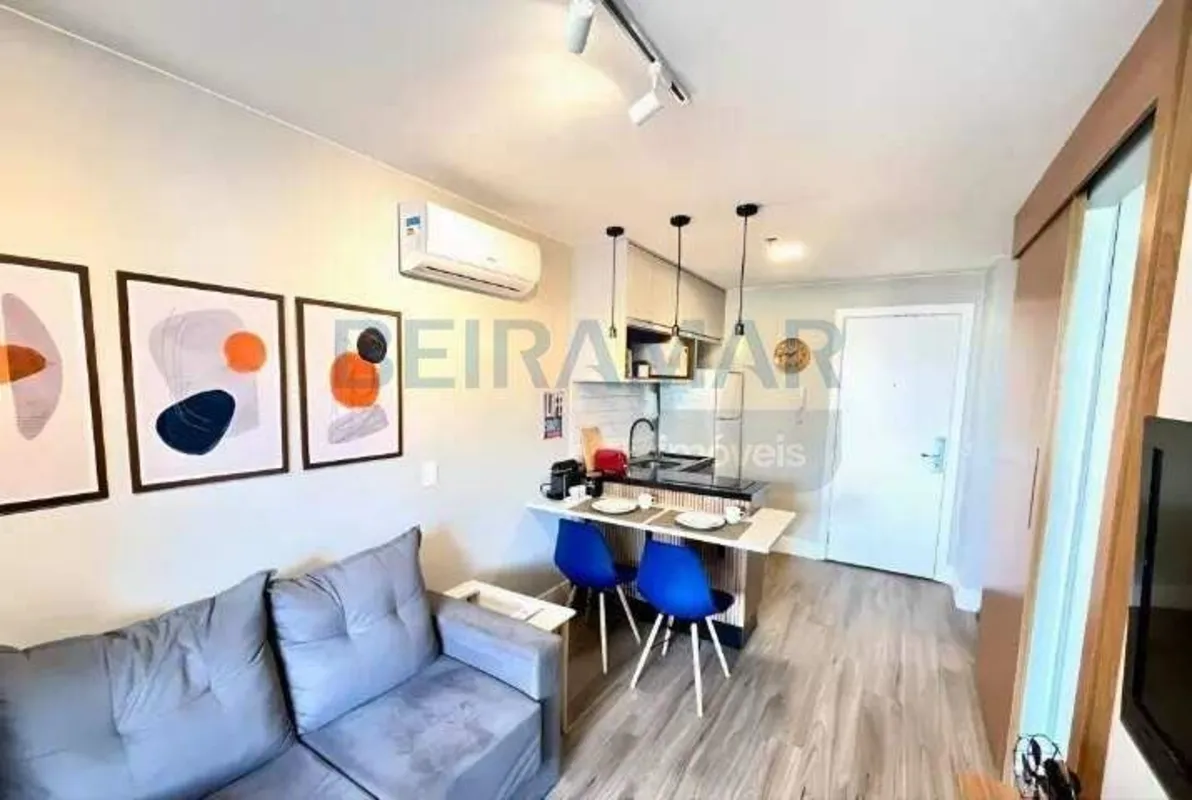 Totalmente reformado e com mobília completa, este flat oferece um ambiente moder...