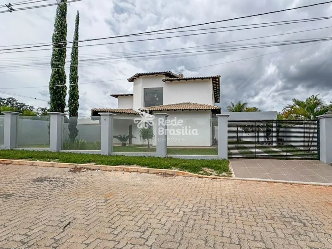 Casa para locação no Condomínio Estância Quintas da Alvorada, em um terreno de 6...