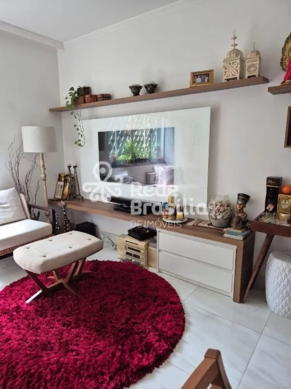Apartamento com EXCLUSIVIDADE diferenciado, reformado, primeiro andar, piso em p...