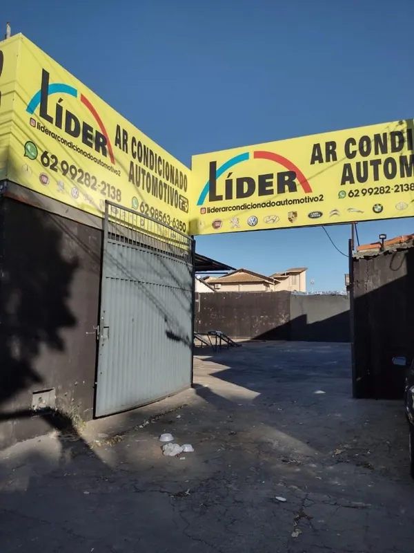 Lote Comercial - Jardim Planalto - Goiânia - Go.Imóvel com 370 m² murado, conten...