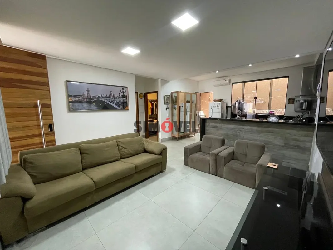 Casa de 160m² no Guará II, 2 qtos, suíte, piscina aquecida, churrasqueira - R$: ...