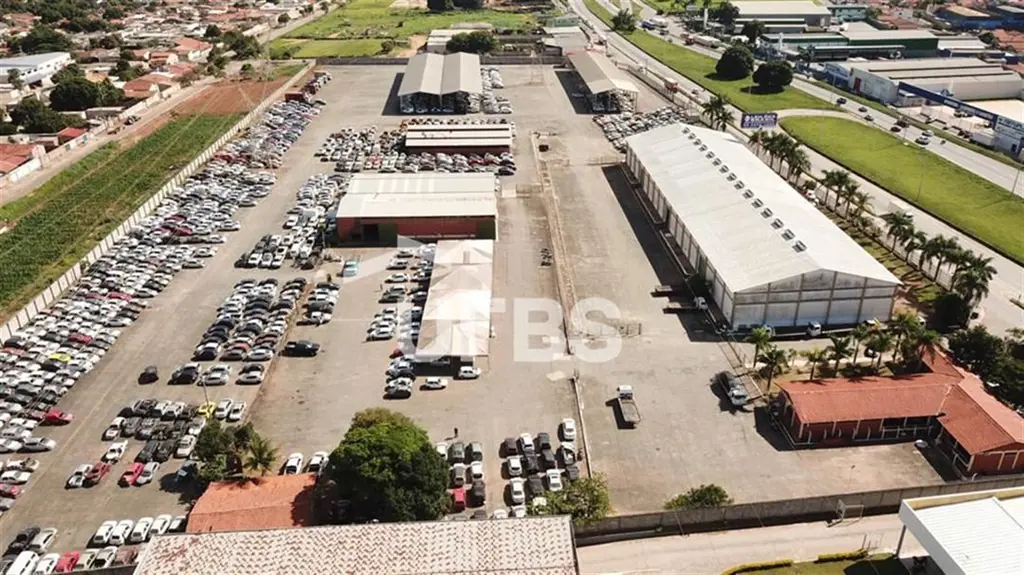 COD U-0023389 - IMÓVEL COMERCIAL BR 153Imóvel comercial localizado as margens da...