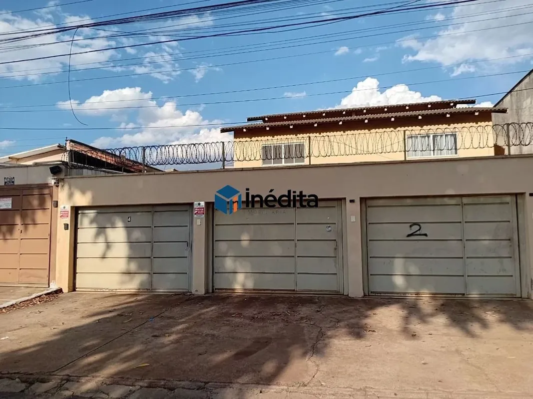 LOCALIZAÇÃO:Excelente sobrado localizado no Jardim Europa, em uma região residen...