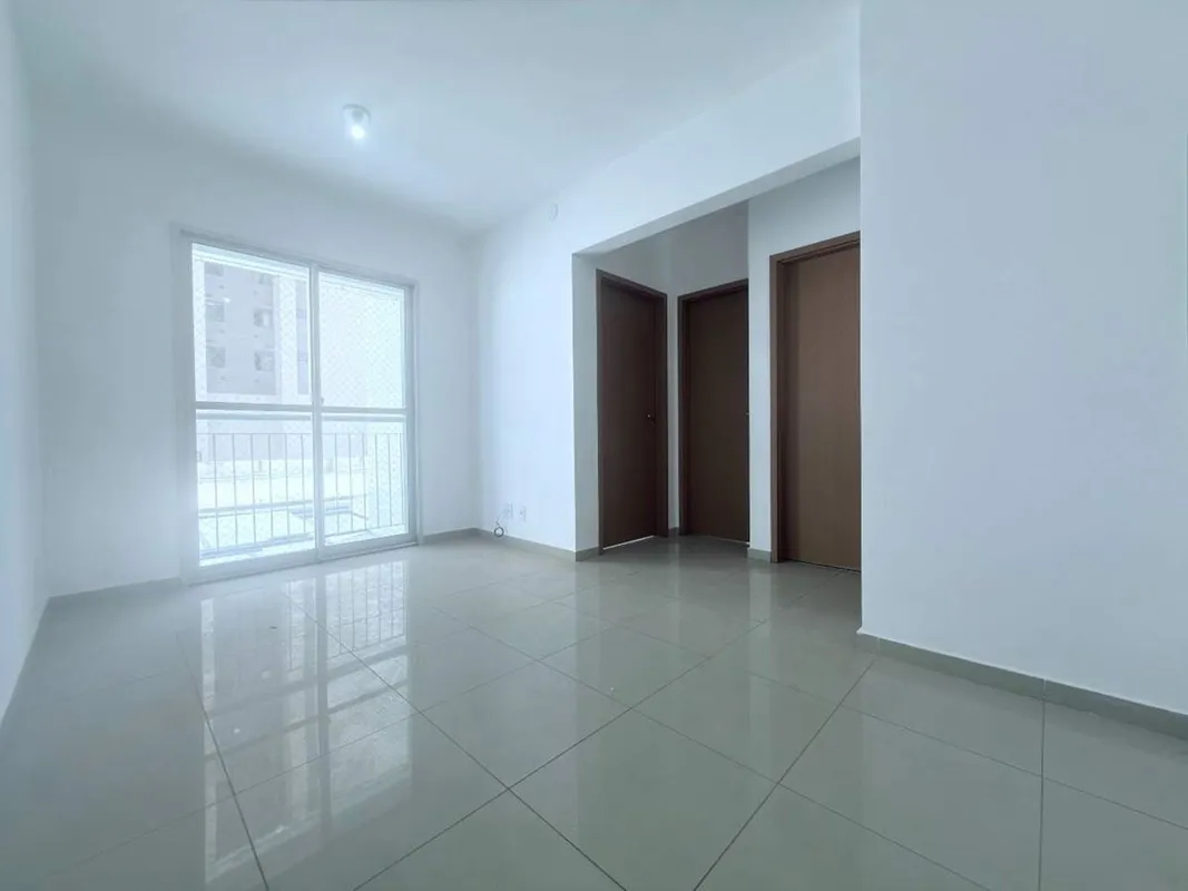 Apartamento para locação no Golden Green Residence - QS 302, Samambaia SulConfor...