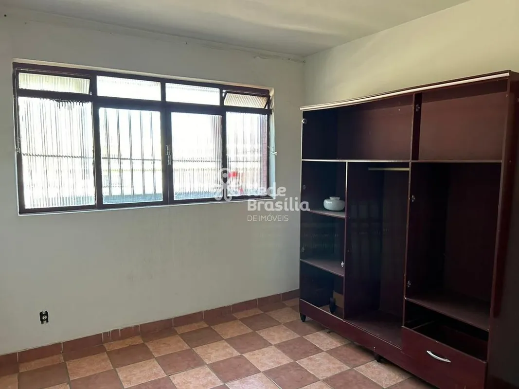 Excelente oportunidade!Prédio à venda na CSD 01, Taguatinga Sul/DF.Está procuran...