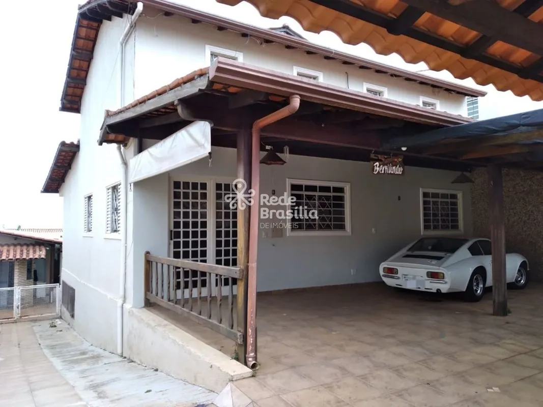 Casa à venda no Condomínio Jardim Botânico V, com lazer, portaria 24hs, ronda e ...
