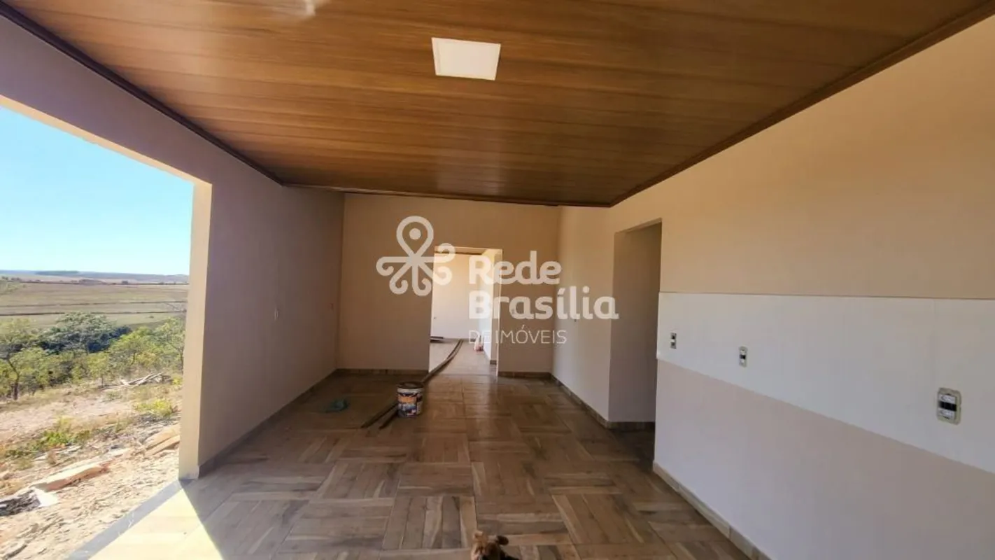Casa praticamente pronta! 4 suítes, - lavabo- sala- cozinha- lavanderia- escritó...