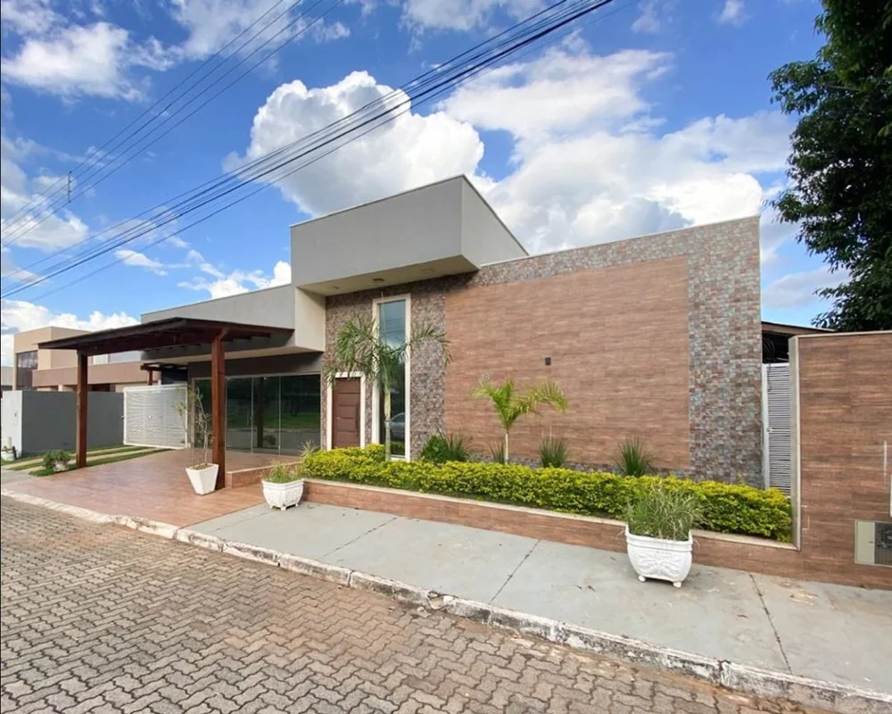 Julisce Alencar Assessoria Imobiliária vende excelente casa no Condomínio Ecológ...